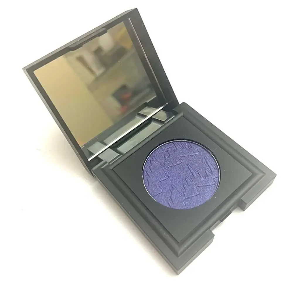NOMAD Cosmetics Intense Eyeshadow Single – Metallic Violet